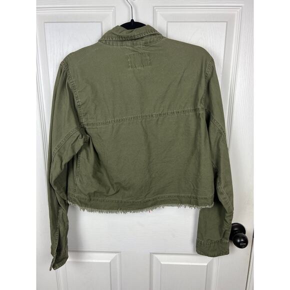 Aeropostale Khaki Green Cropped Raw Hem Button Down Jacket Medium Utility - Picture 7 of 7